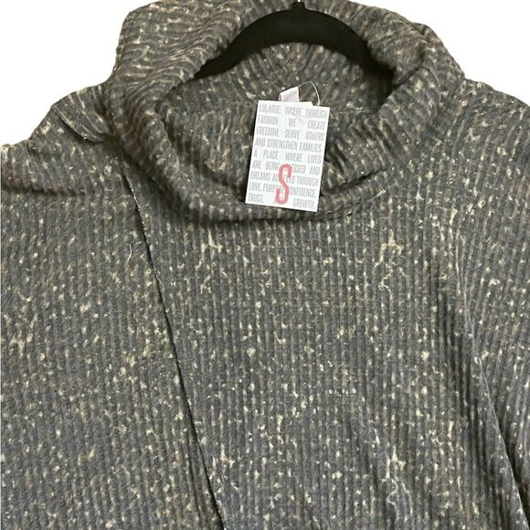 LuLaRoe Womens Small Kristen Cowl Neck Pullover Raw Edge Hem Lightweight Sweater - Picture 8 of 16